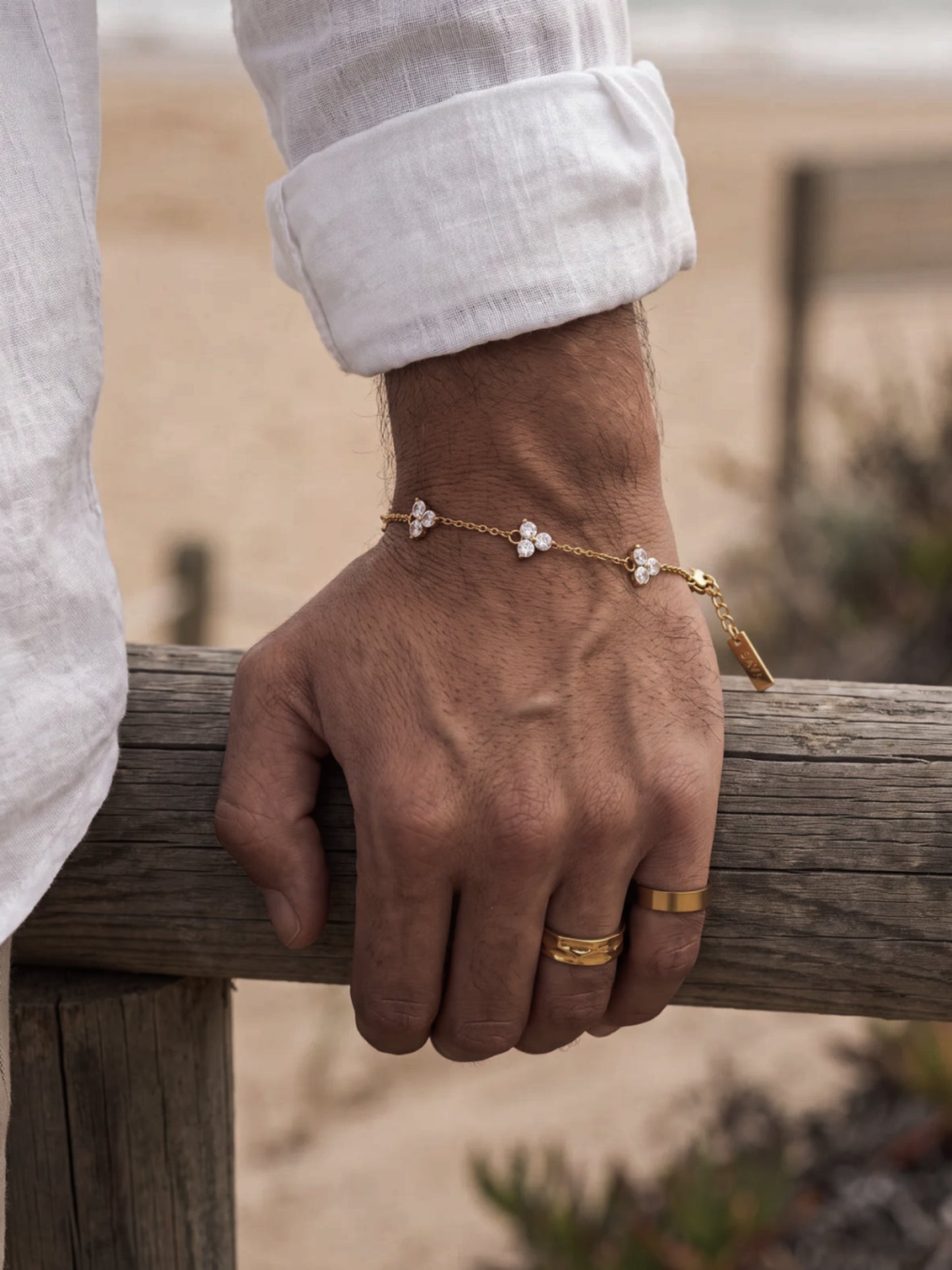 WHITE CLOVER BRACELET | 18K Gold