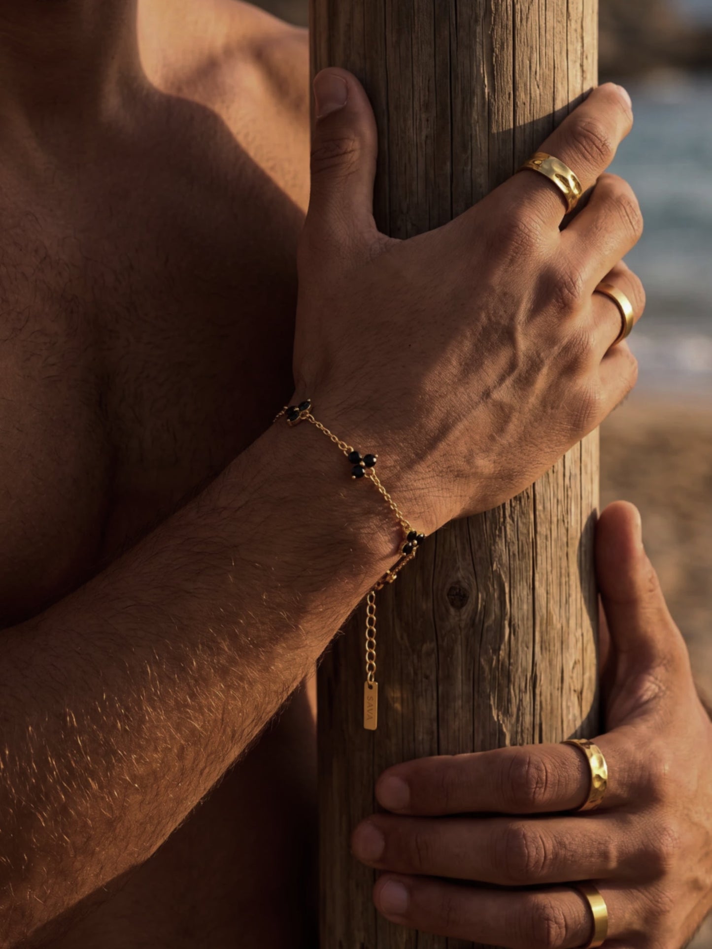 MIDNIGHT CLOVER BRACELET | 18K Gold