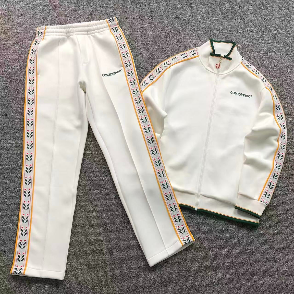 CB - Valmont Signature Set