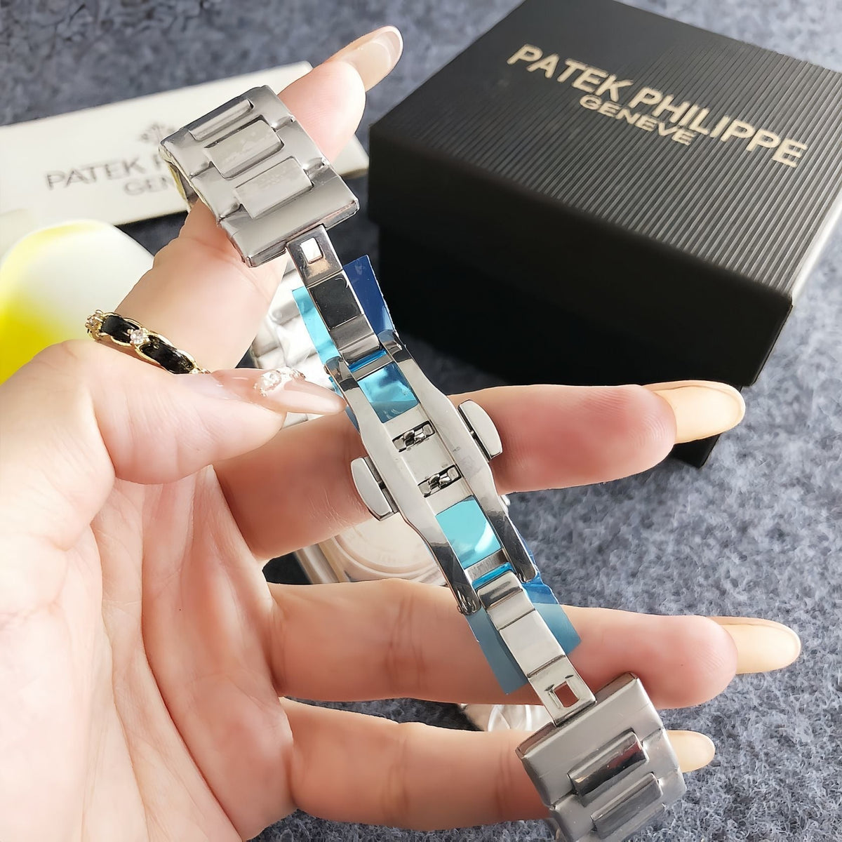 PP Zurich Signature Watch