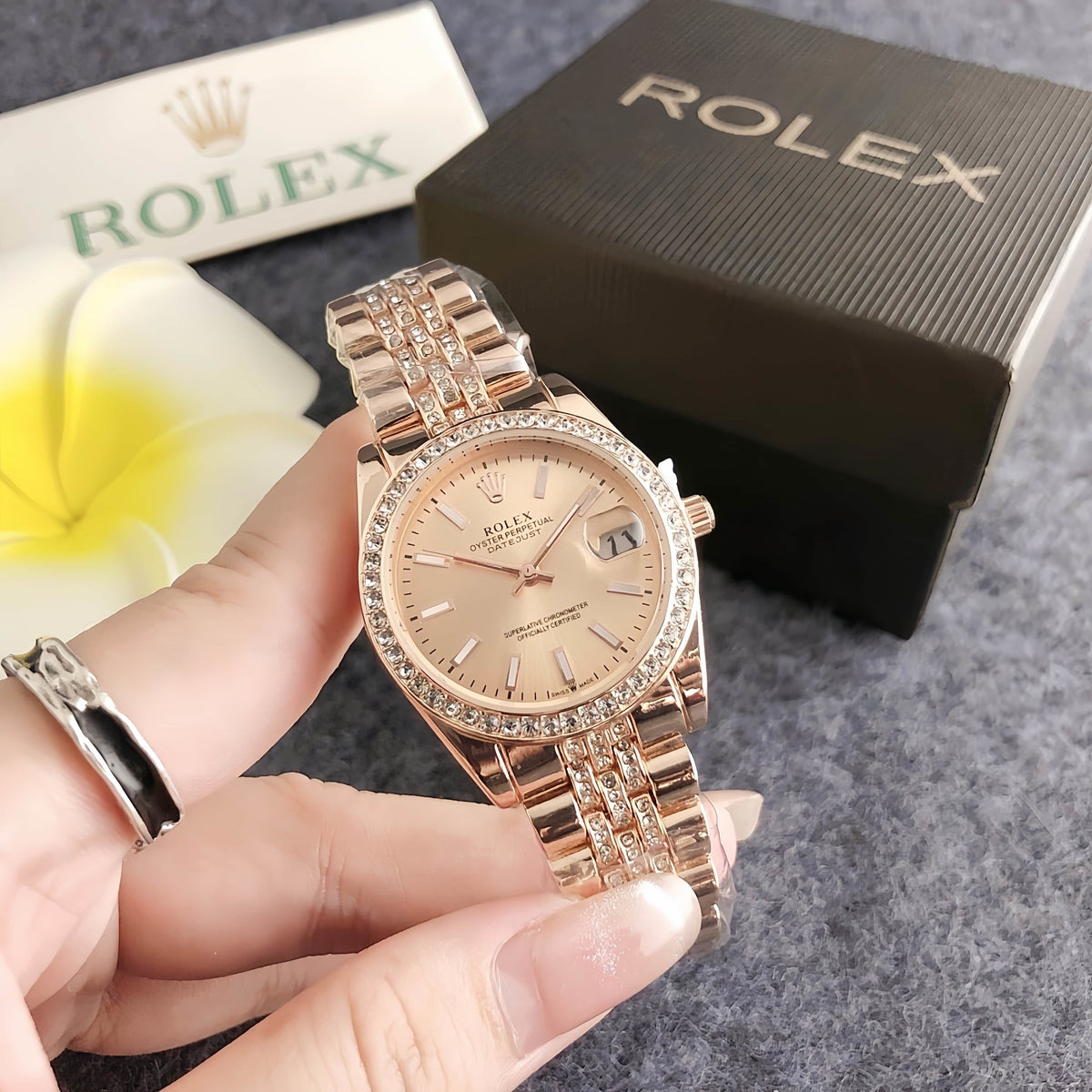RL - Velliane Exclusive Watch