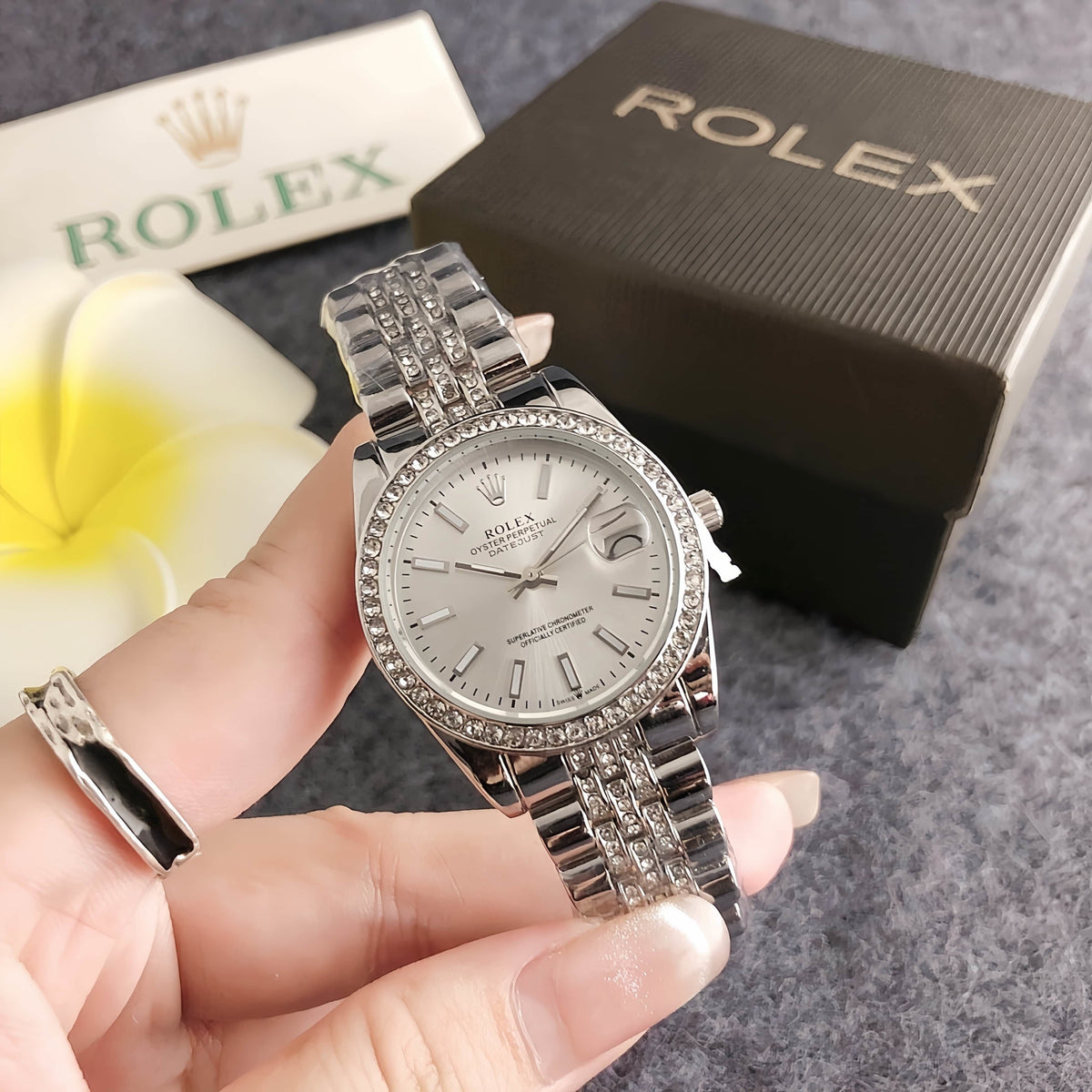 RL - Velliane Exclusive Watch